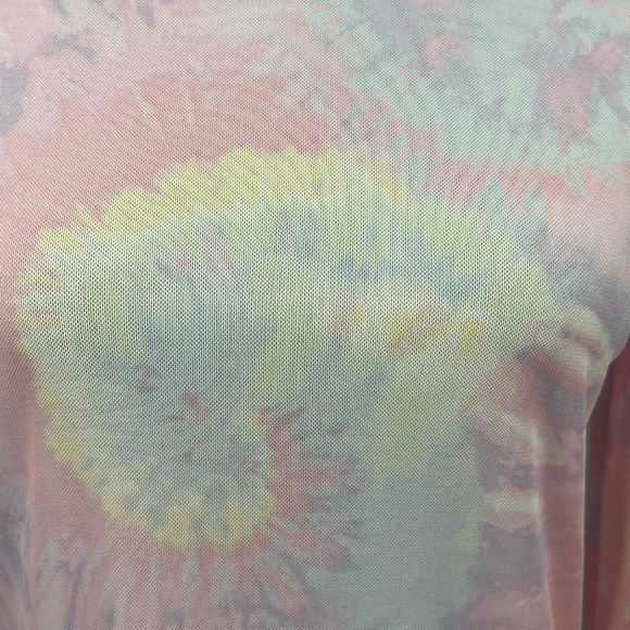 Sheer pastel tie dye top 🖤 - Picture 5 of 10
